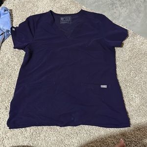 Purple figs 2 pocket scrub top